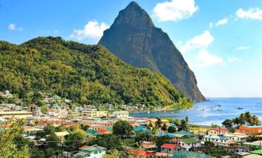 Sea and Land Tour From Marigot Bay To Soufriere